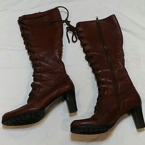 Cole Haan pebbled leather lace up boots w zipper